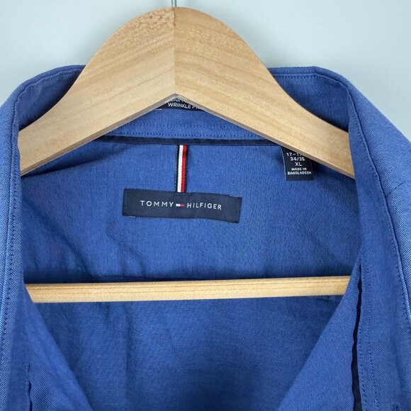 Tommy Hilfiger Men's Regular Fit THFlex Dress Shirt, Royal Blue, Size XL - Picture 4 of 7